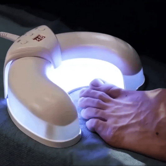 Trojitá Lampa pro Péči o Nehty – 7 Minut Denně pro Čistší a Zdravější Vzhled Nehtů